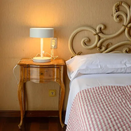 70's Design Penthouse With Terrace *