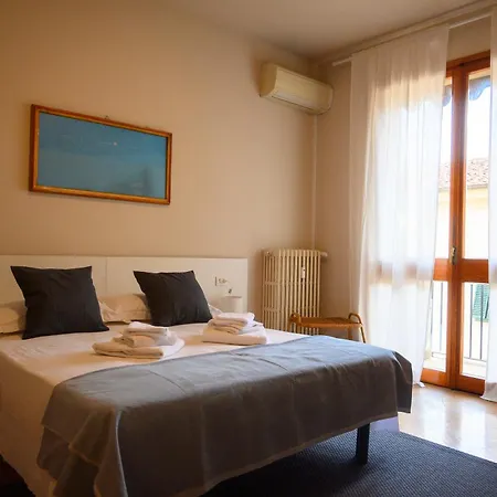 70's Design Penthouse With Terrace